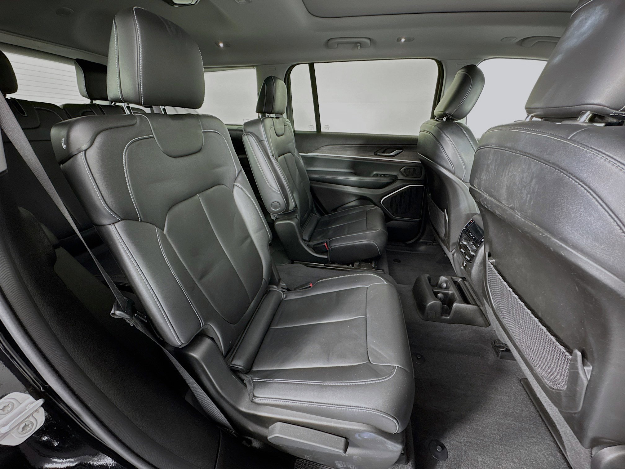 Used 2022 Jeep Grand Cherokee L Limited image 30