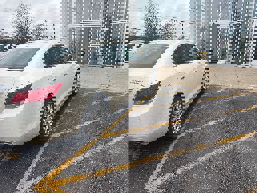 Used 2013 Buick LaCrosse Leather image 5