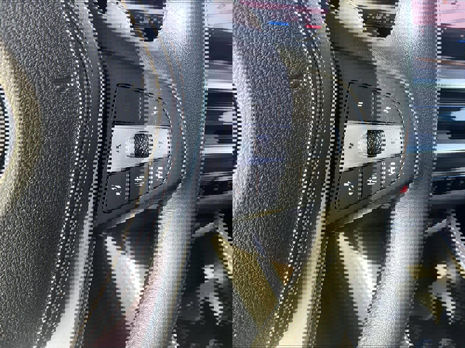 Used 2024 BMW X5 sDrive40i image 21