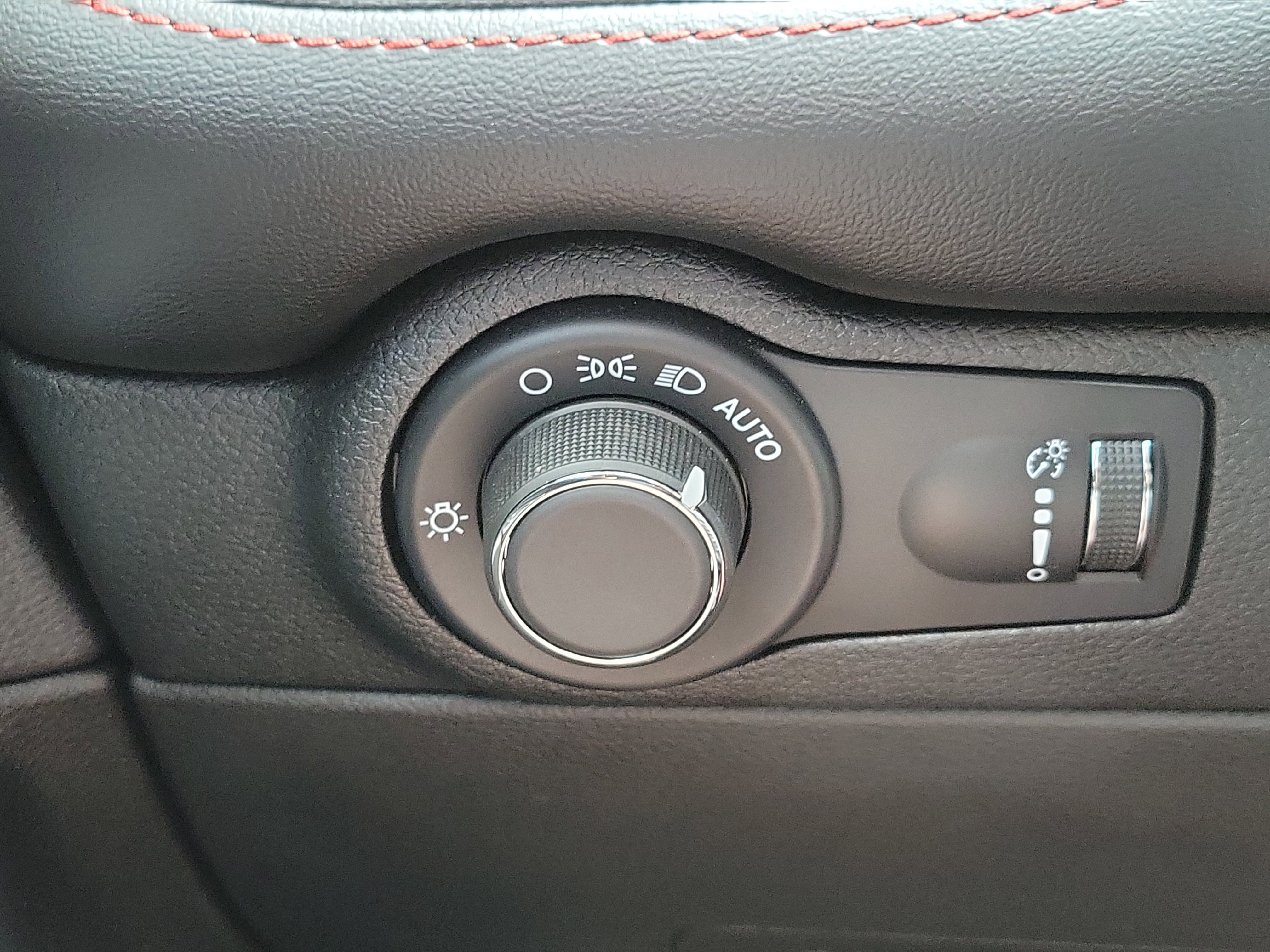 Used 2024 Dodge Durango GT w/ Blacktop Package image 27