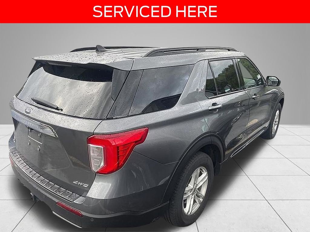 Used 2023 Ford Explorer XLT w/ Equipment Group 202A AWD/4WD image 4