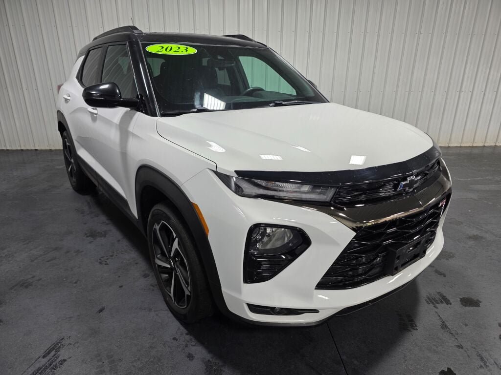 Used 2023 Chevrolet TrailBlazer RS w/ Sun and Liftgate Package AWD/4WD video 2