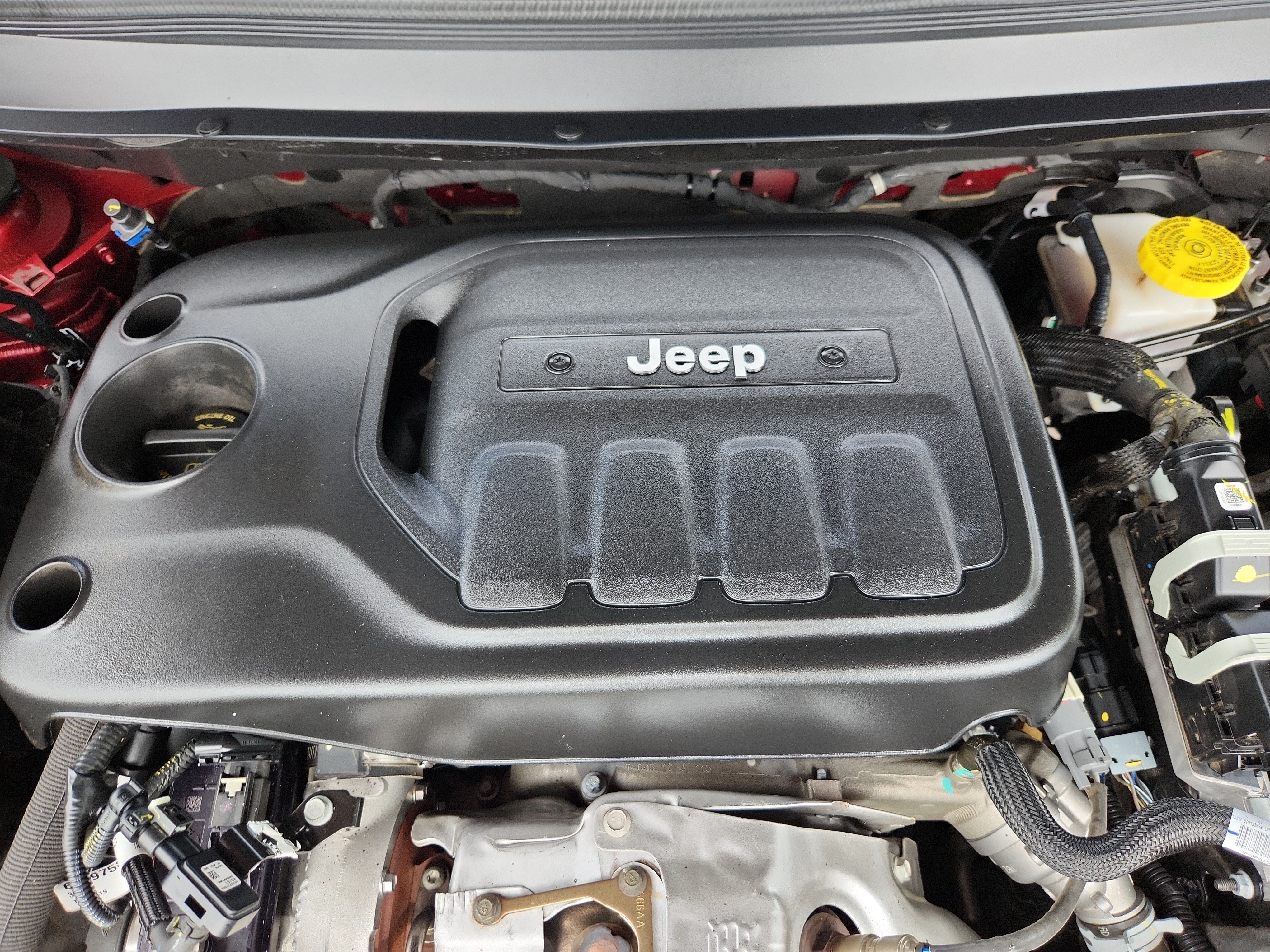 Used 2020 Jeep Cherokee Trailhawk w/ Cold Weather Group AWD/4WD image 18