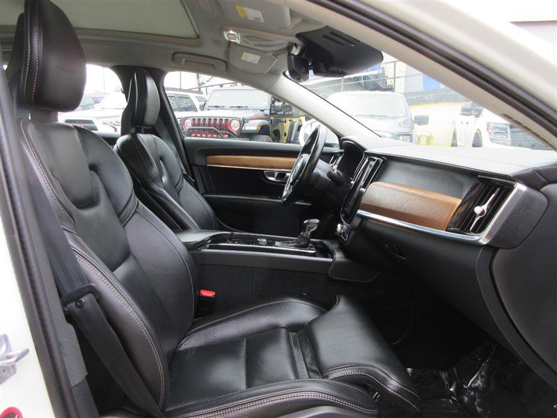 Used 2018 Volvo S90 T6 Inscription w/ Convenience Package image 36