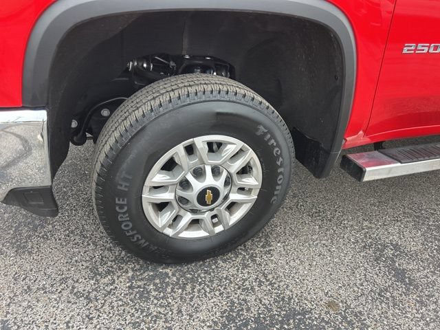 Used 2024 Chevrolet Silverado 2500 LT AWD/4WD image 10