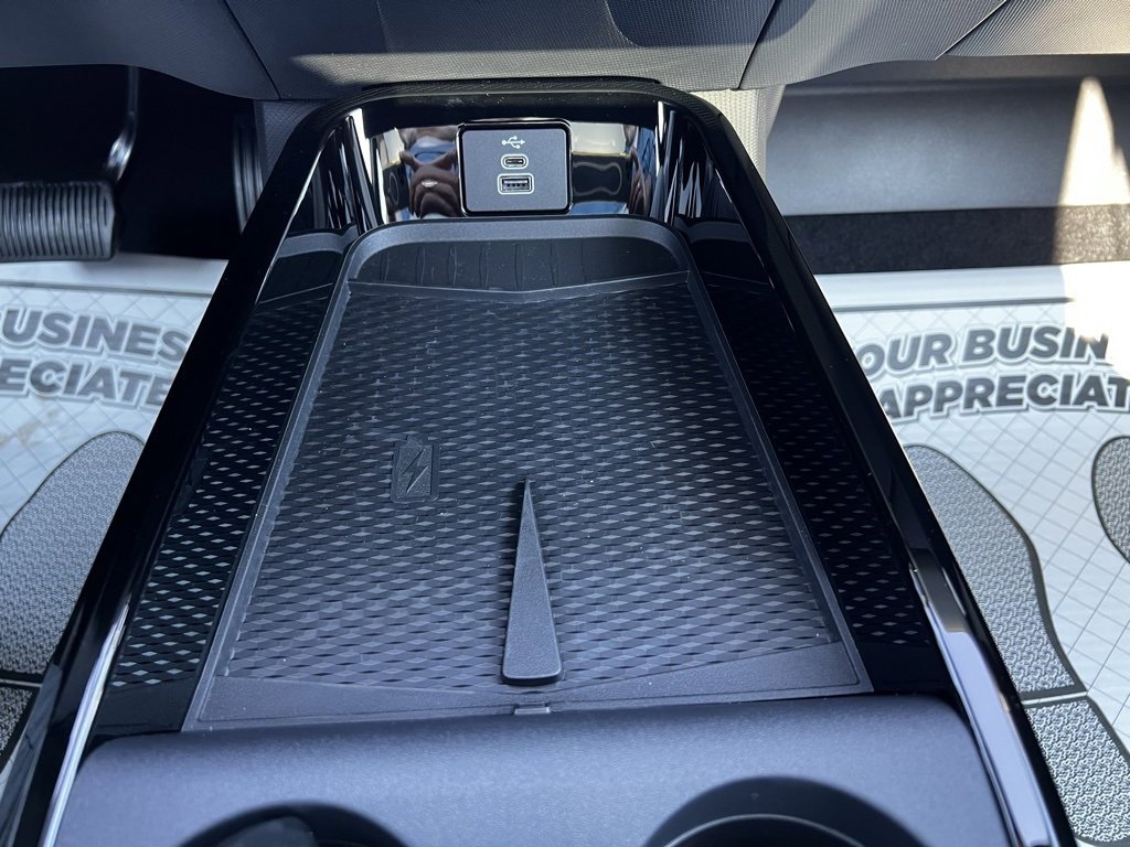 New 2025 Ford Mustang Mach-E Premium image 37