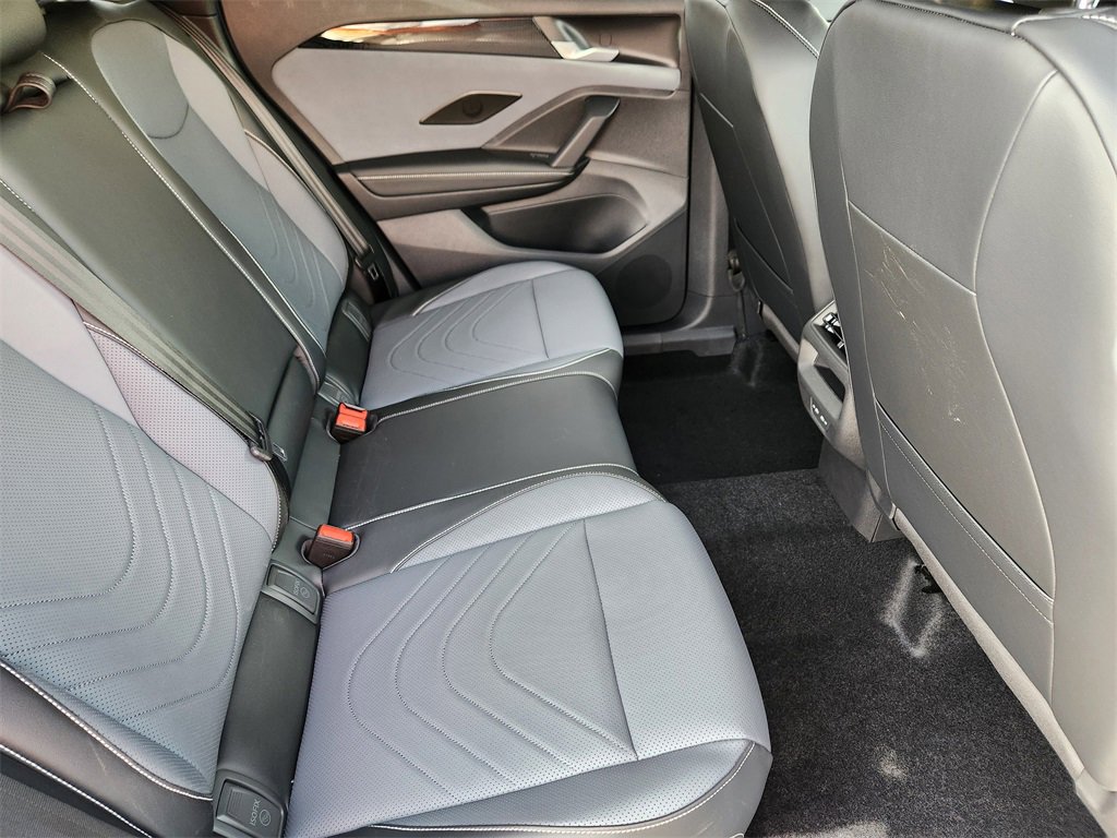 New 2026 Volkswagen Tiguan SE R-Line image 21