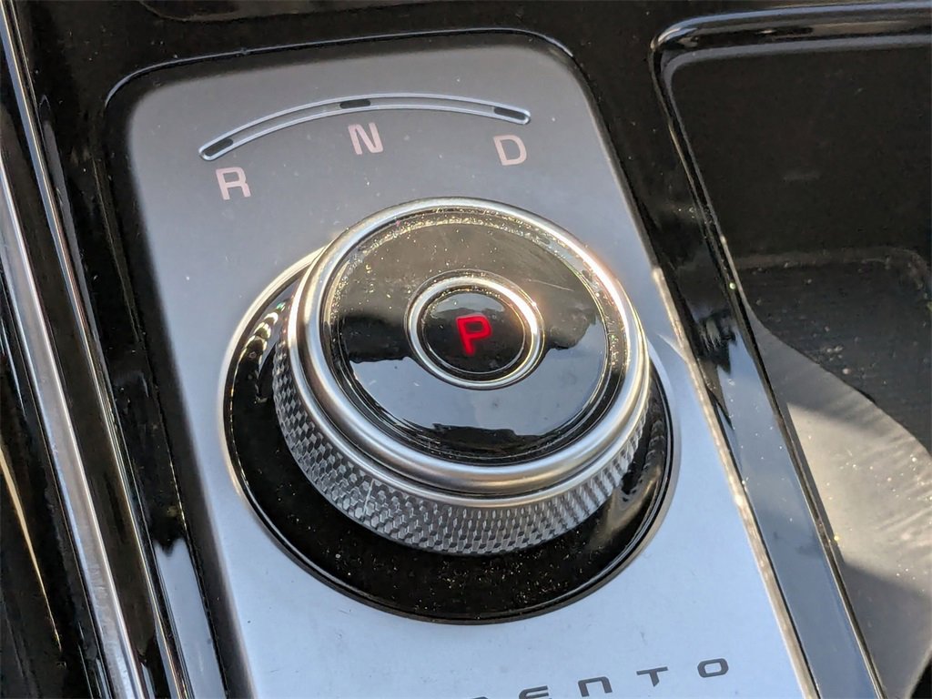 Used 2023 Kia Sorento SX Prestige w/ Panoramic Sunroof Package image 12