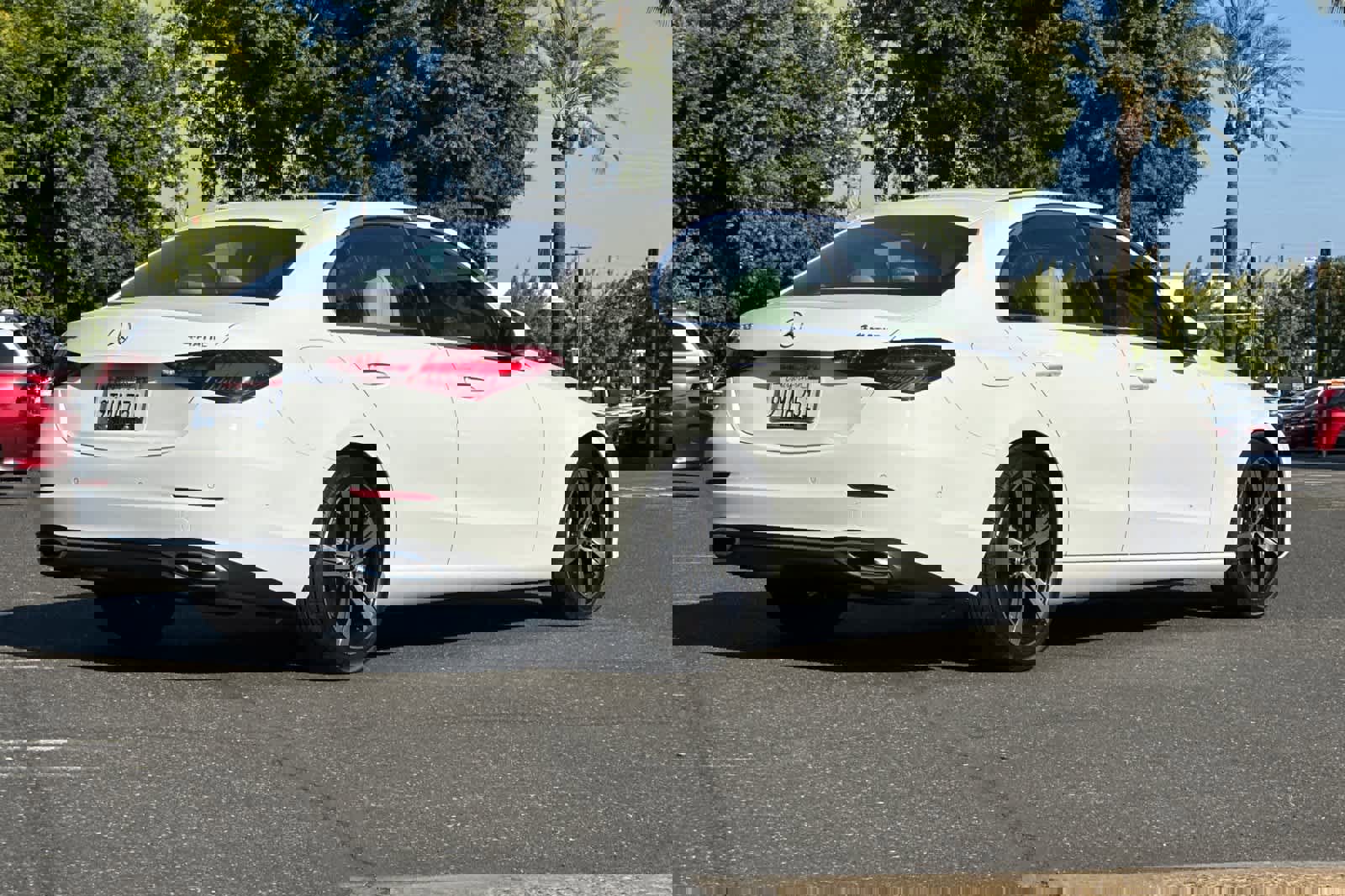 Certified 2025 Mercedes-Benz C 300 4MATIC Sedan image 3