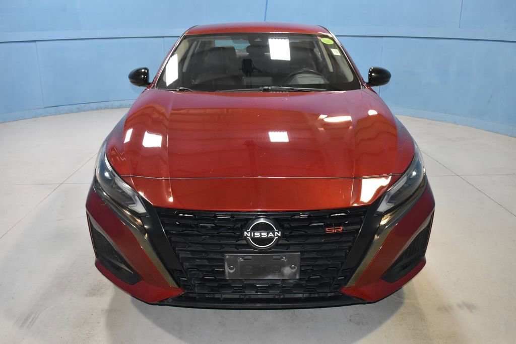 Used 2023 Nissan Altima 2.5 SR image 23