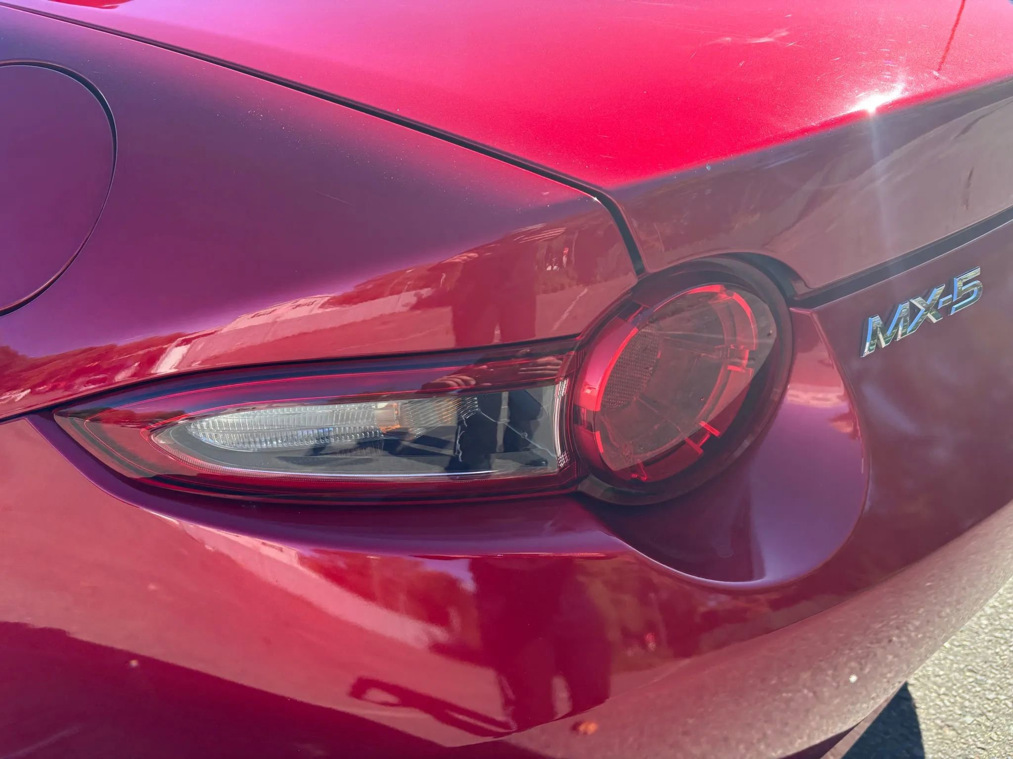 Used 2016 MAZDA MX-5 Miata Sport image 16