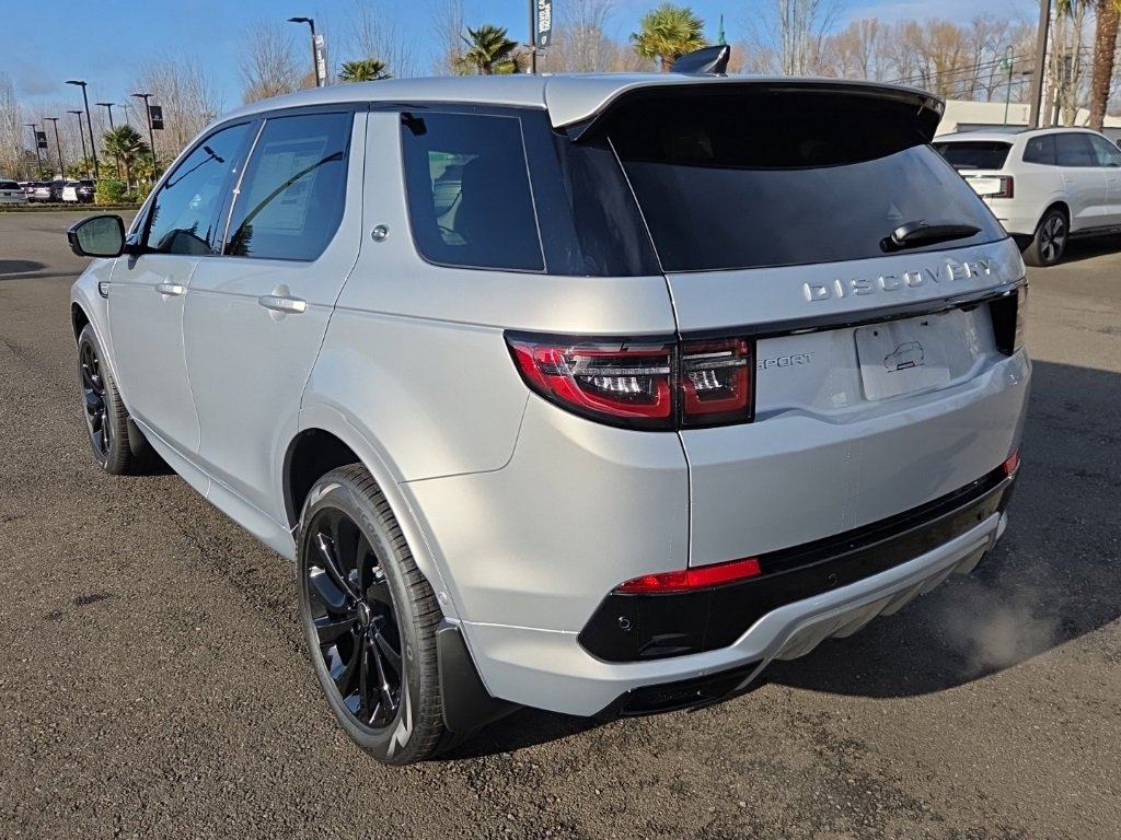 New 2025 Land Rover Discovery Sport S image 3