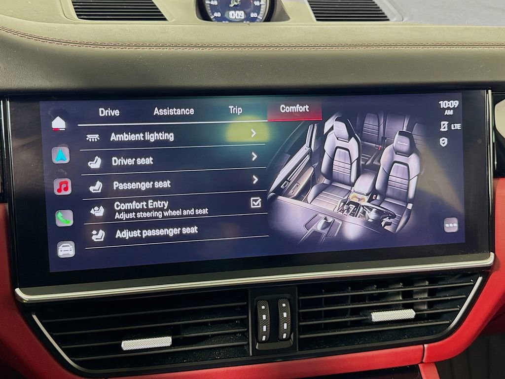 Used 2022 Porsche Cayenne GTS image 43