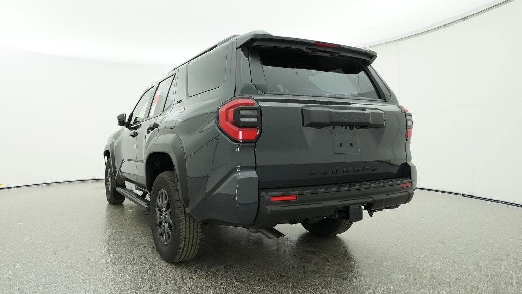 New 2025 Toyota 4Runner SR5 image 25