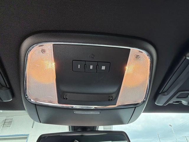 Used 2023 Dodge Charger Scat Pack RWD image 31