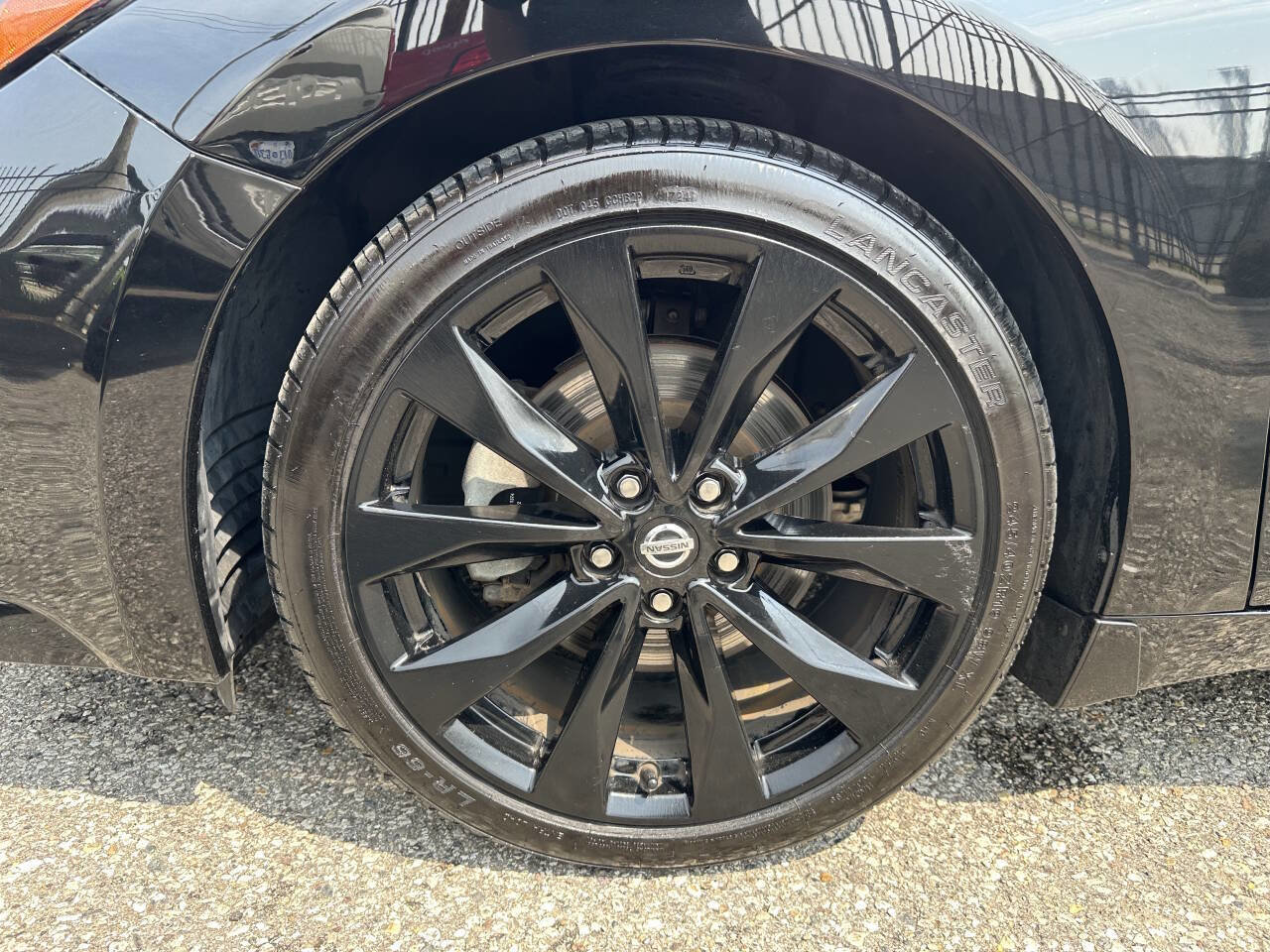 Used 2019 Nissan Maxima SR image 11