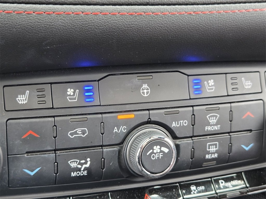 Used 2024 Dodge Durango GT image 22