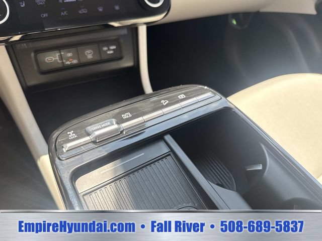 Used 2025 Hyundai Tucson Blue AWD/4WD image 25