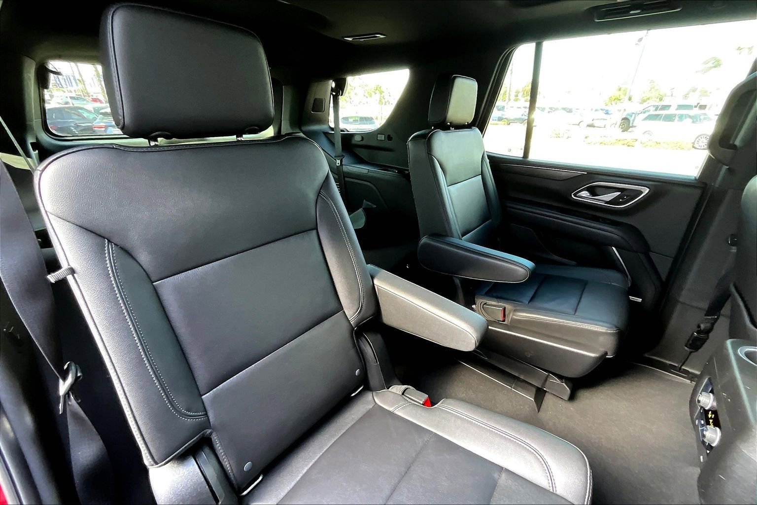 Used 2022 Chevrolet Tahoe Z71 w/ Z71 Off-Road Package image 27