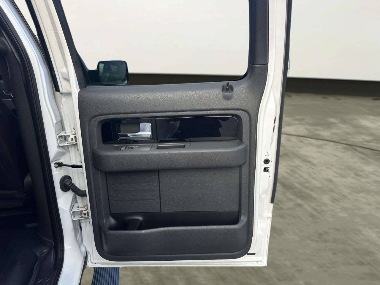 Used 2014 Ford F150 Limited AWD/4WD image 16
