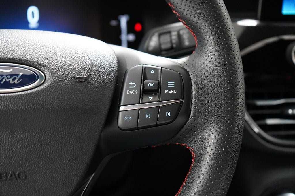 Certified 2025 Ford Escape ST-Line FWD image 17