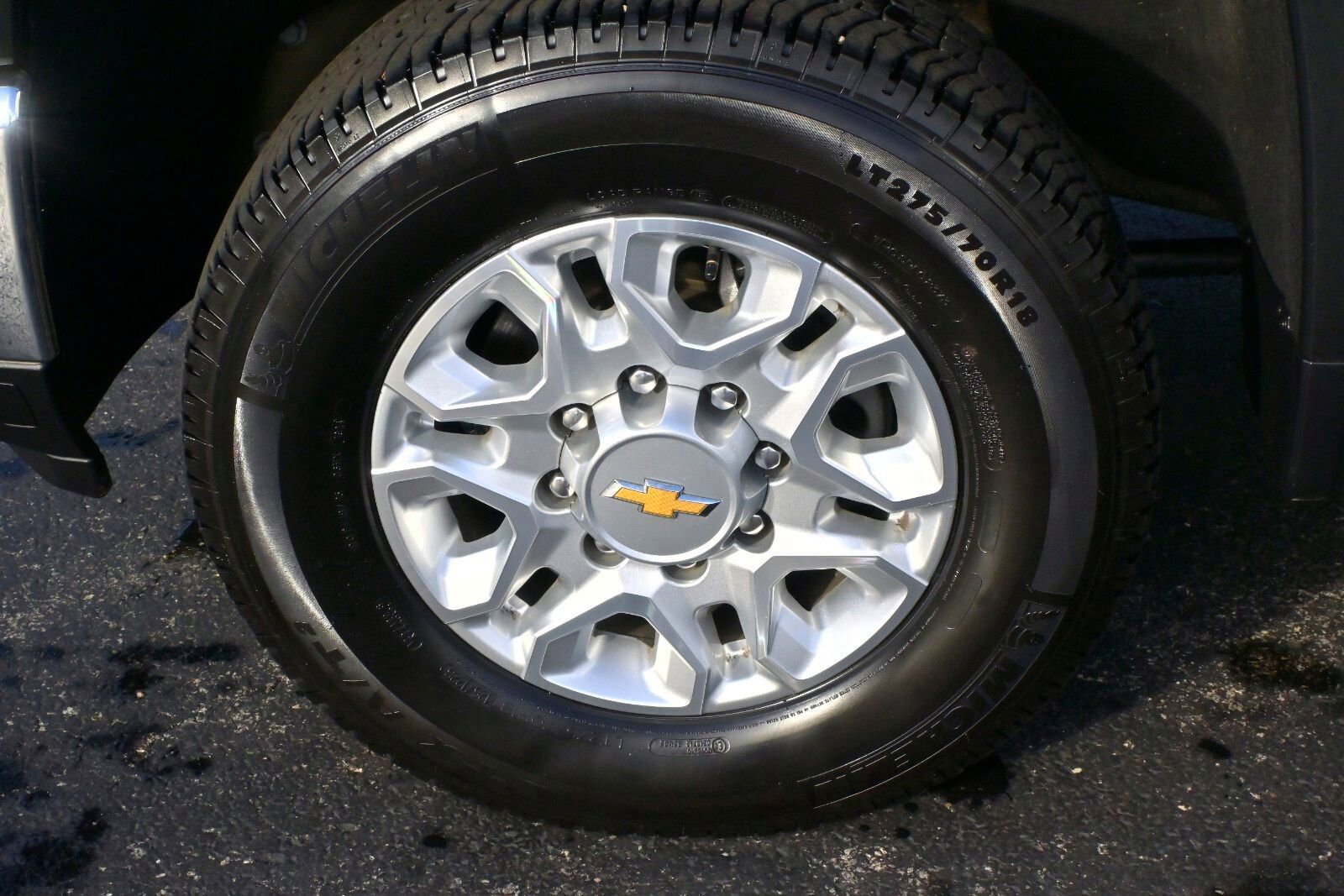 Used 2024 Chevrolet Silverado 2500 LT image 33