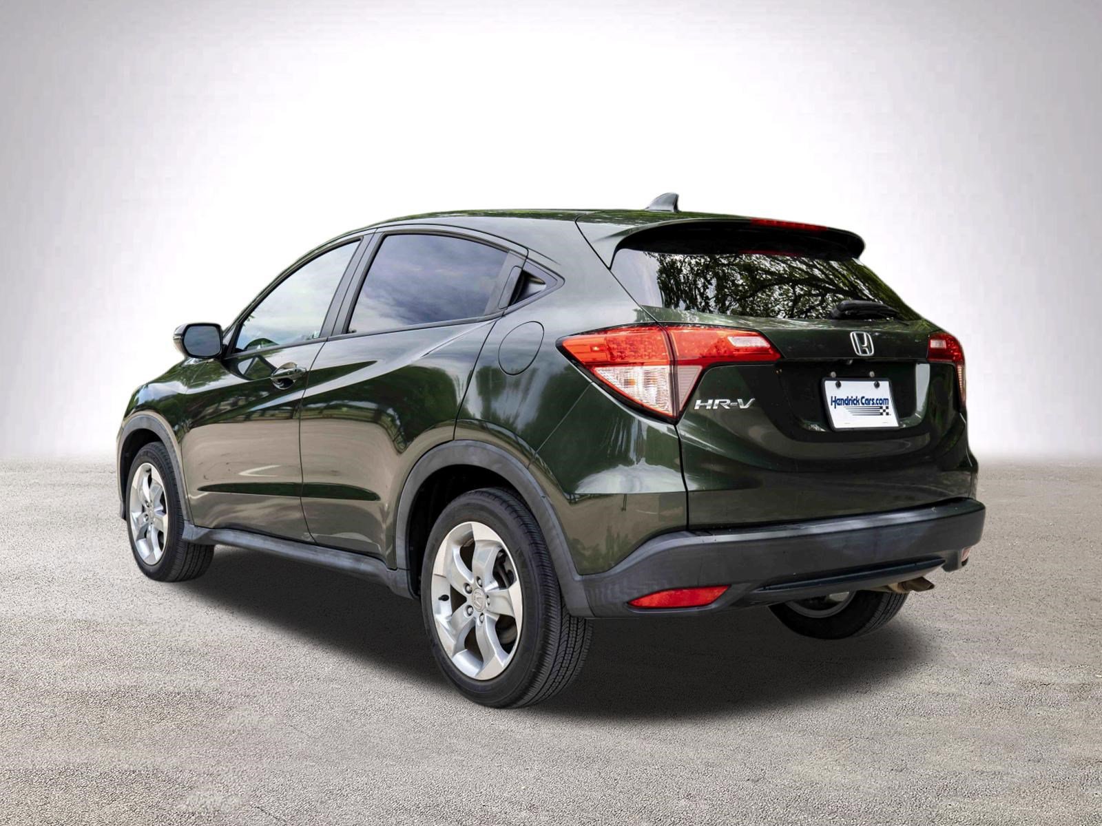 Used 2017 Honda HR-V EX image 7