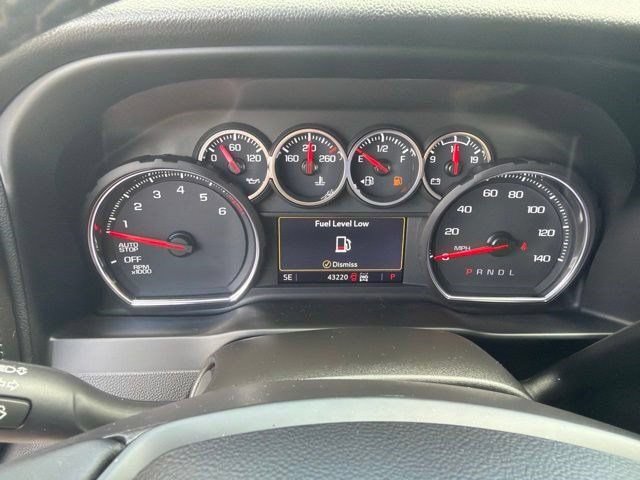 Used 2022 Chevrolet Silverado 1500 RST w/ Redline Edition AWD/4WD image 13
