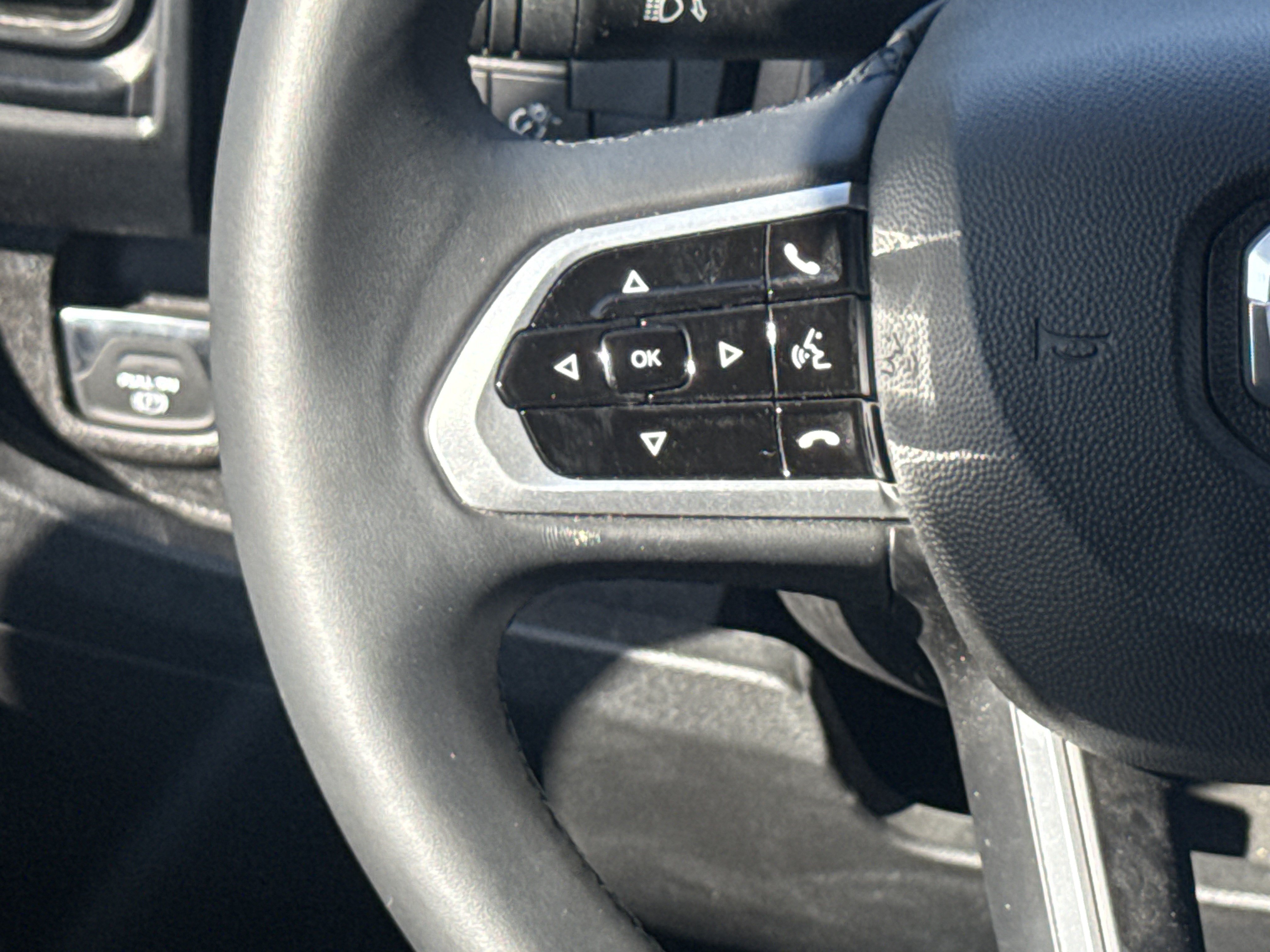 New 2026 RAM ProMaster 3500 w/ Crew Van Package FWD image 17