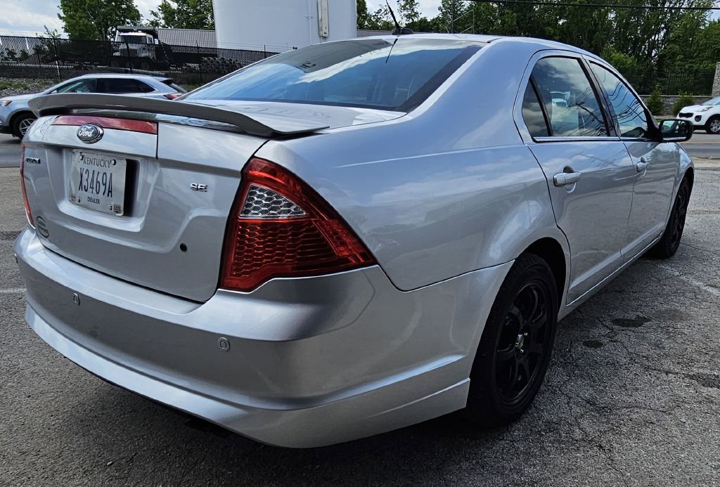 Used 2012 Ford Fusion SE FWD image 5