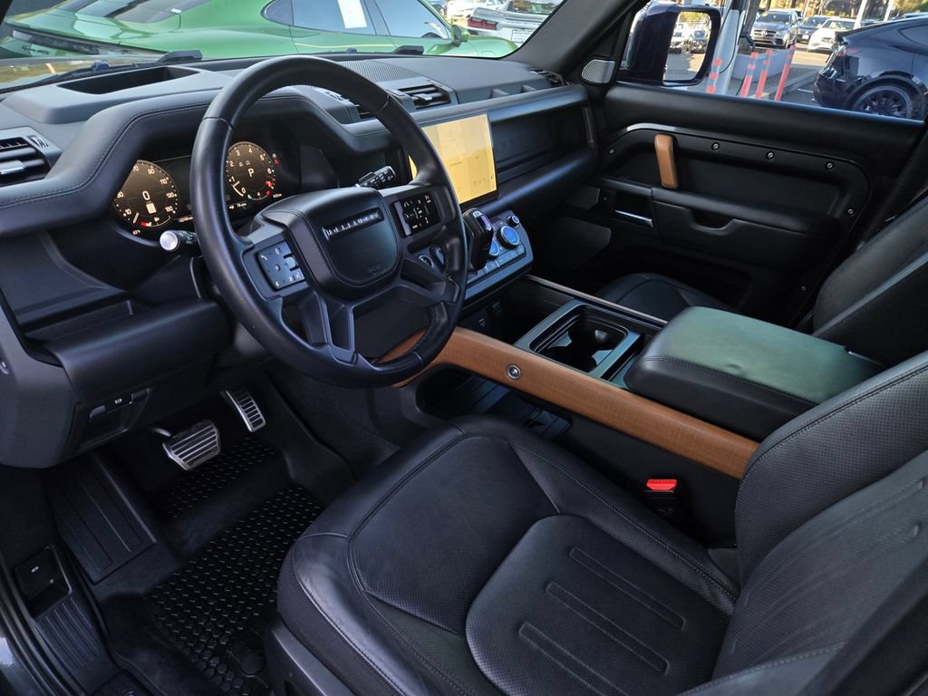 Used 2023 Land Rover Defender 130 X AWD/4WD image 11
