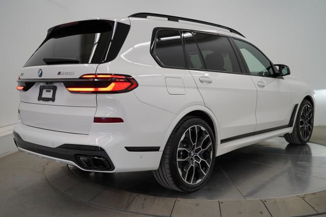 Used 2026 BMW X7 M60i image 7