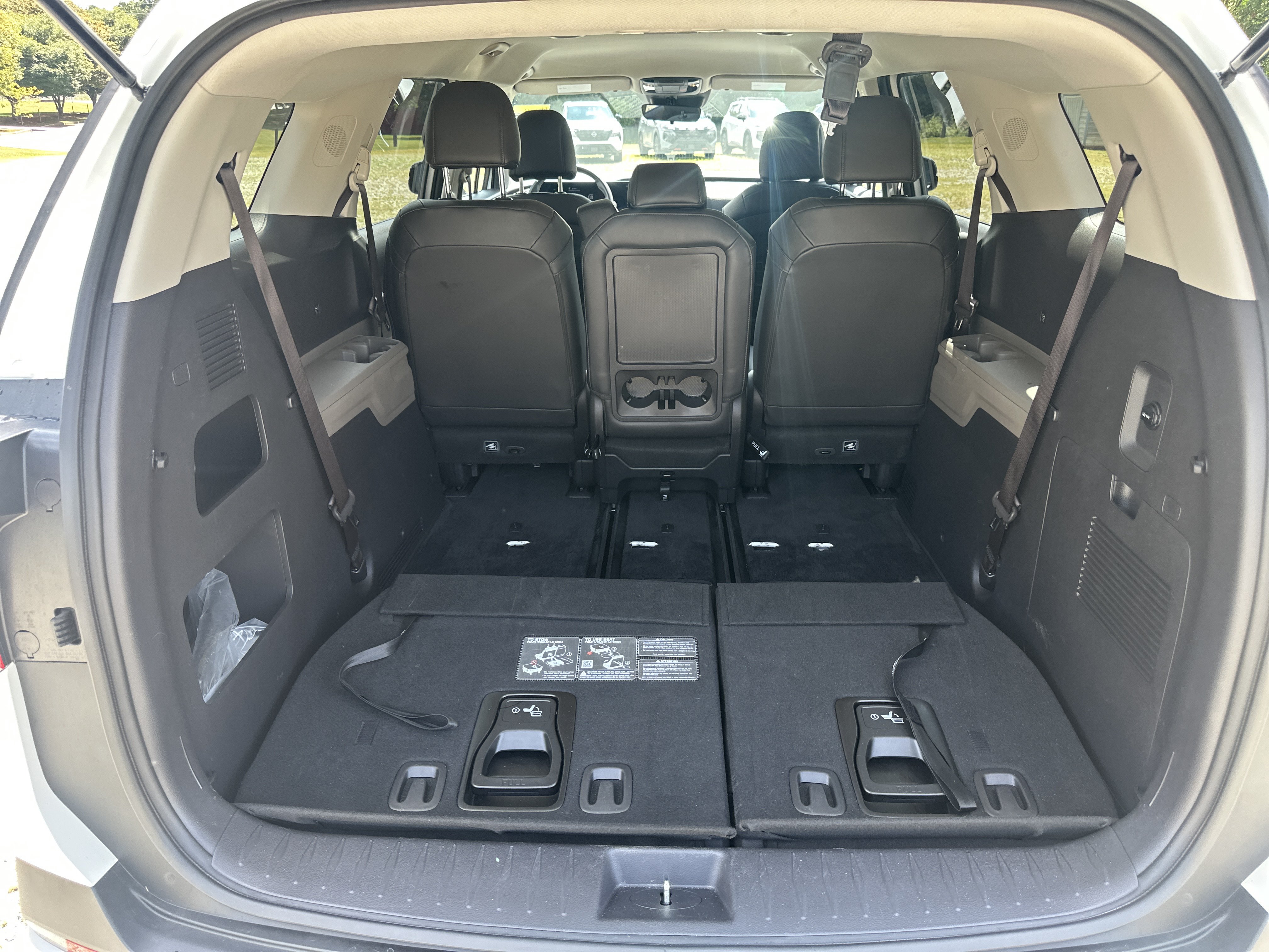 Used 2026 Kia Carnival LXS FWD image 17
