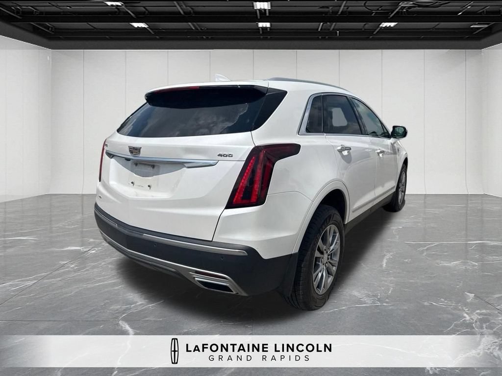 Used 2021 Cadillac XT5 Premium Luxury w/ LPO, Floor Liner Package AWD/4WD image 5