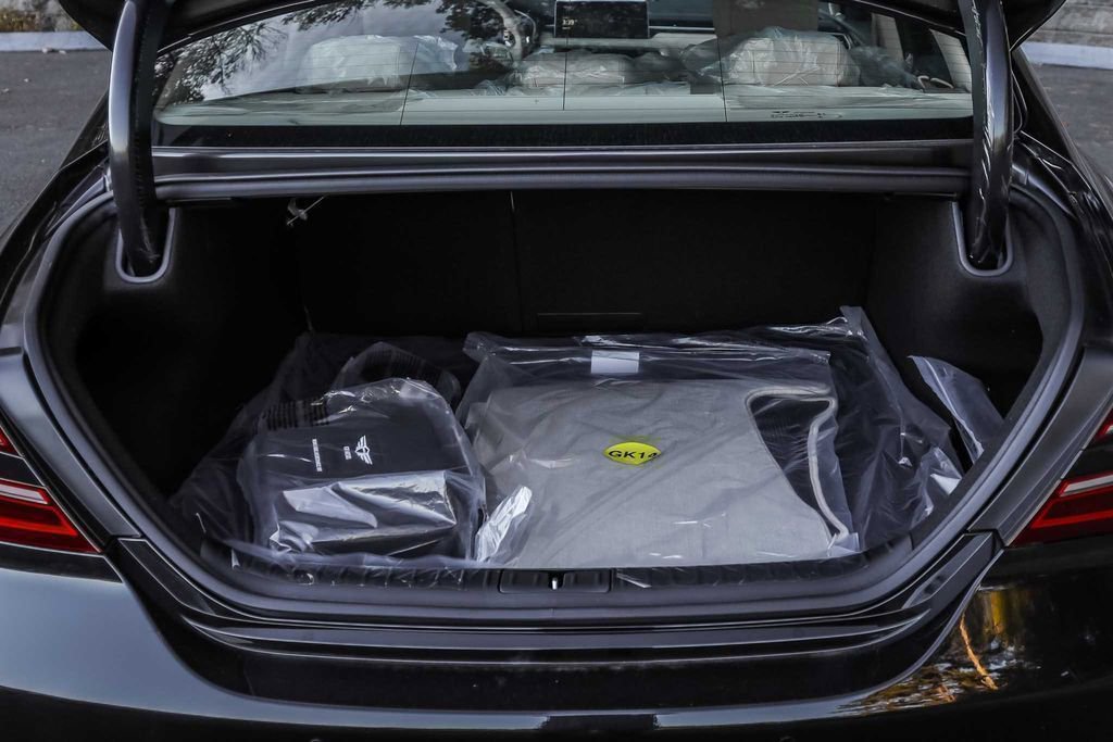 New 2026 Genesis G70 2.5T Prestige image 9