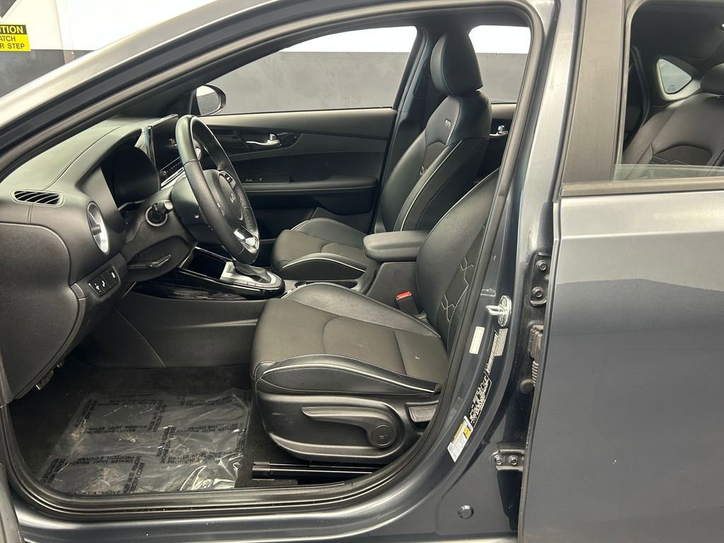 Used 2023 Kia Forte GT-Line FWD image 13