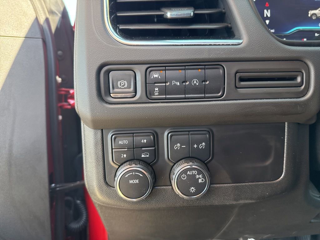 Used 2024 Chevrolet Suburban RST image 14
