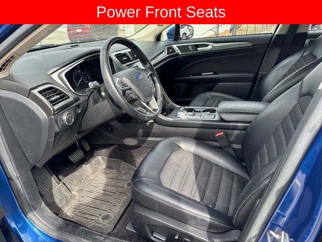 Used 2017 Ford Fusion SE w/ Equipment Group 201A image 10