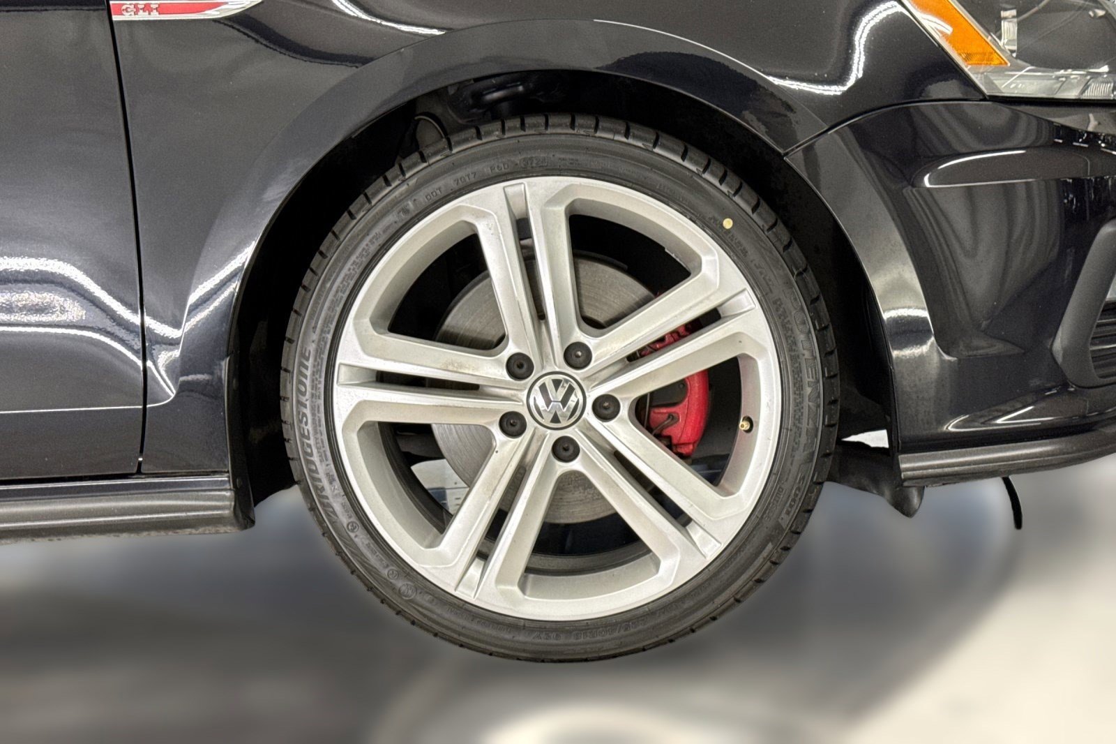 Used 2016 Volkswagen Jetta GLI SE FWD image 12