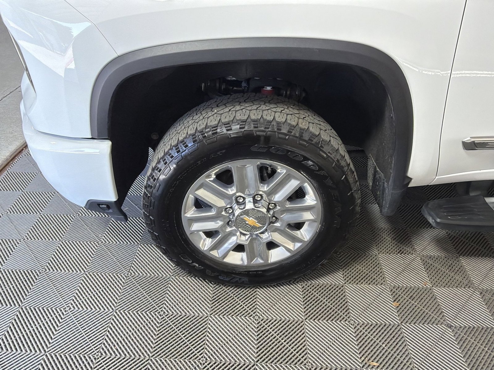 Used 2024 Chevrolet Silverado 2500 High Country w/ High Country Premium Package image 12