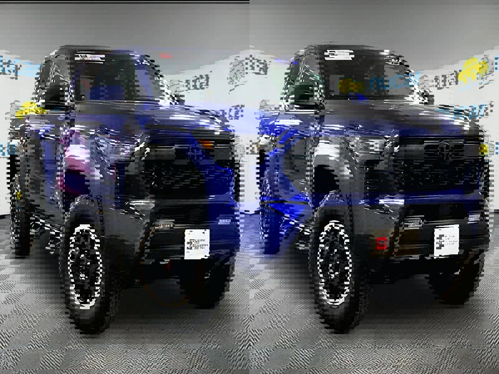 Certified 2025 Toyota Tacoma TRD Off-Road image 1