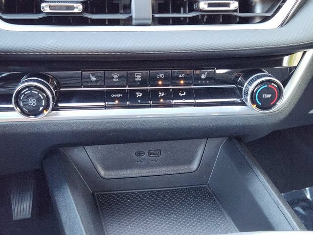 Used 2026 Chevrolet Equinox LT FWD image 21