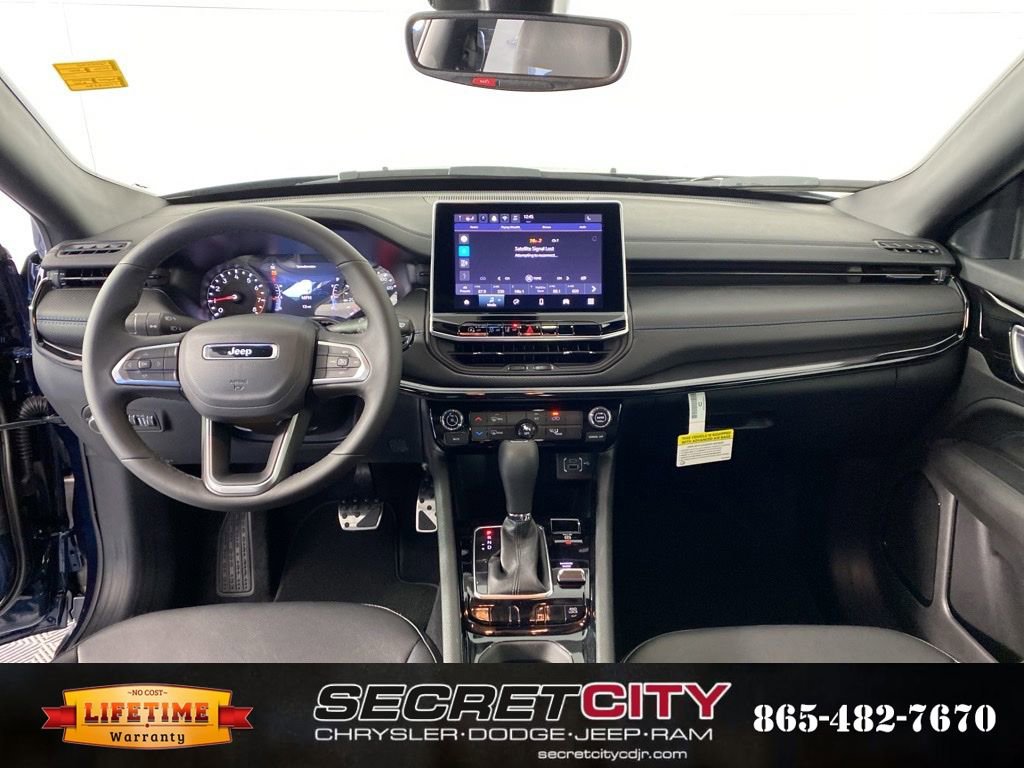 New 2026 Jeep Compass Latitude image 28