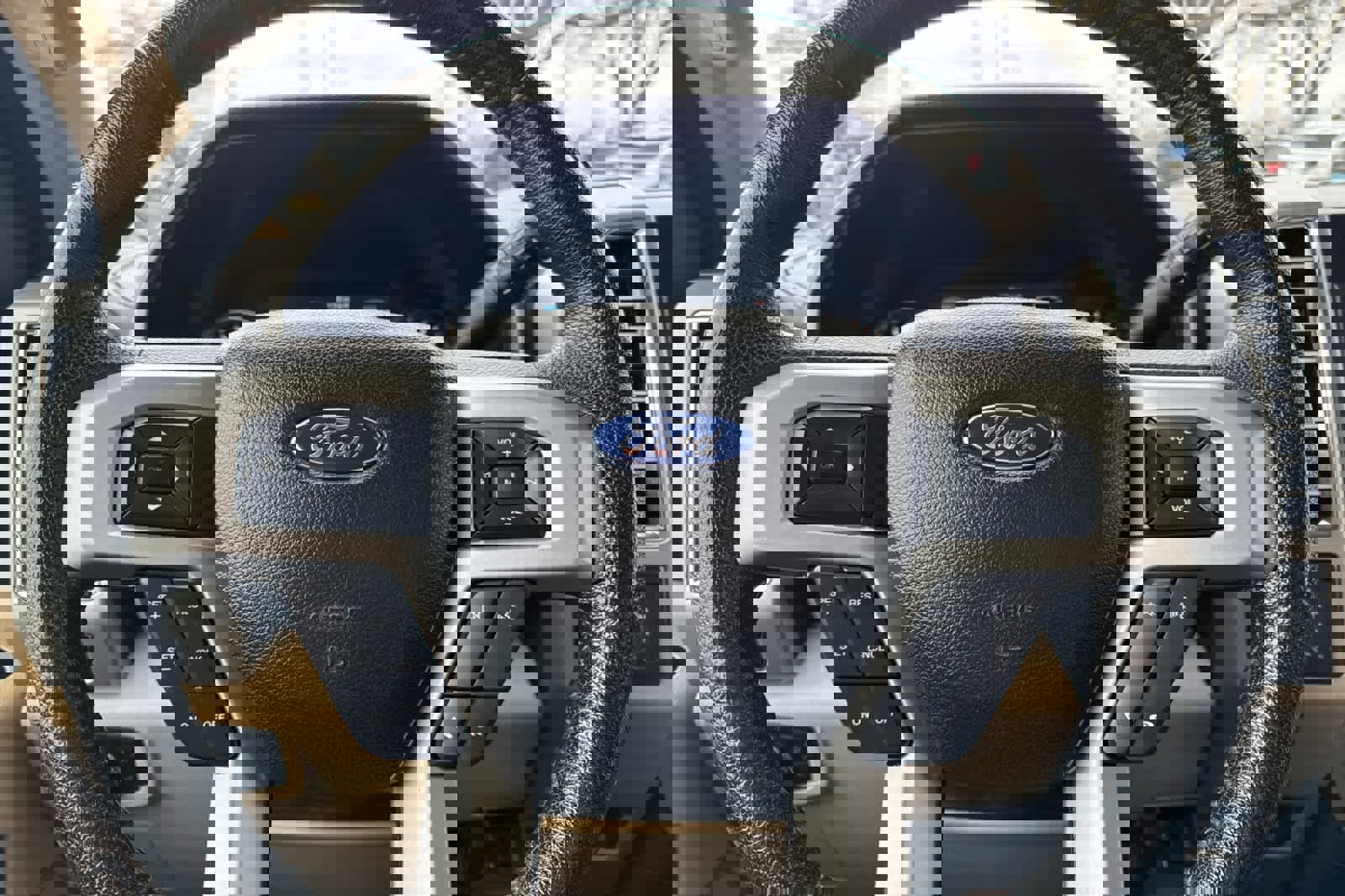 Used 2015 Ford F150 Lariat w/ Equipment Group 501A Mid image 23