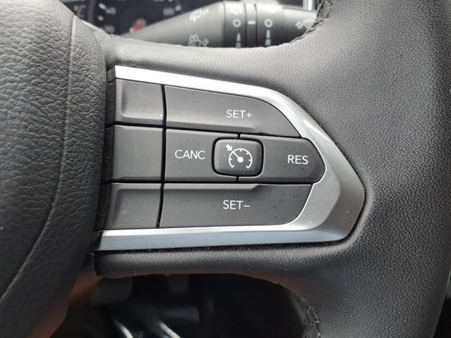 Used 2024 Jeep Compass Latitude AWD/4WD image 26