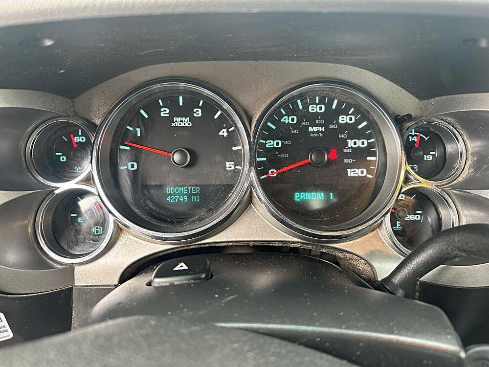 Used 2013 Chevrolet Silverado 3500 W/T w/ Snow Plow Prep Package image 12