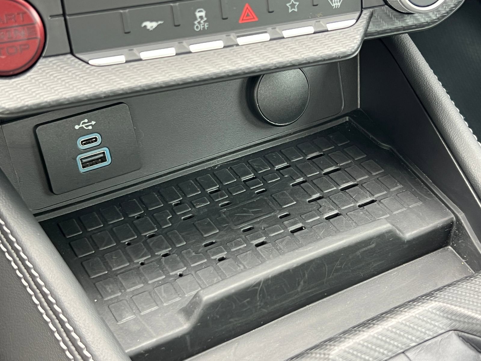 Used 2024 Ford Mustang GT Premium RWD image 23