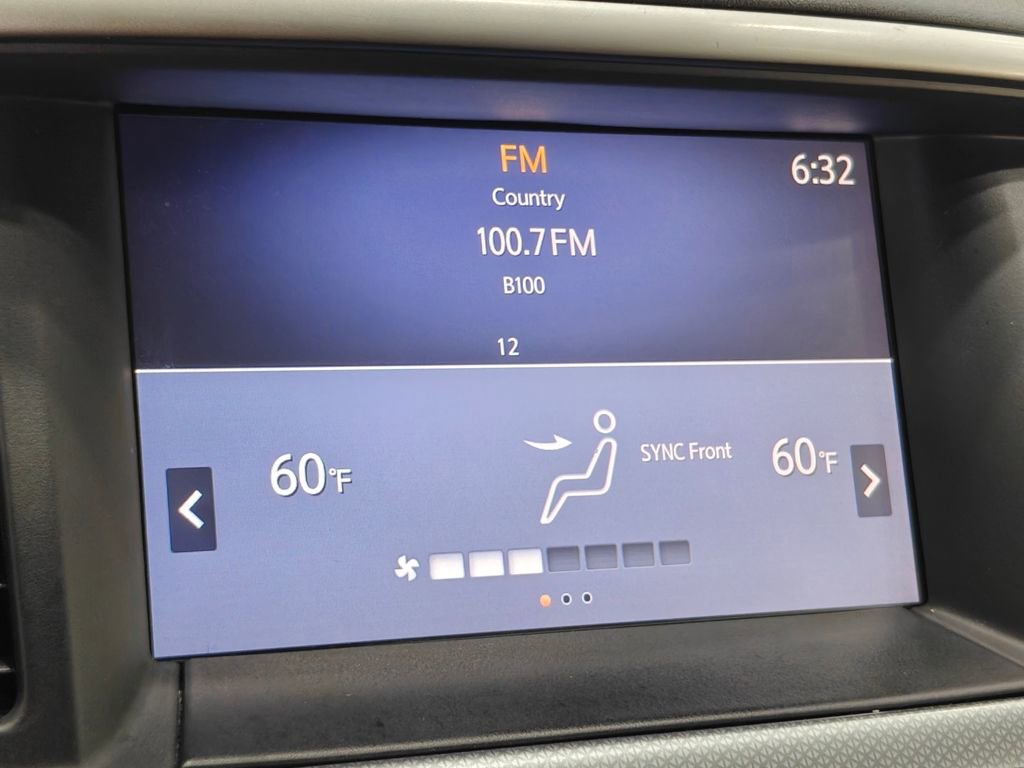 Used 2019 Nissan Pathfinder SL AWD/4WD image 41