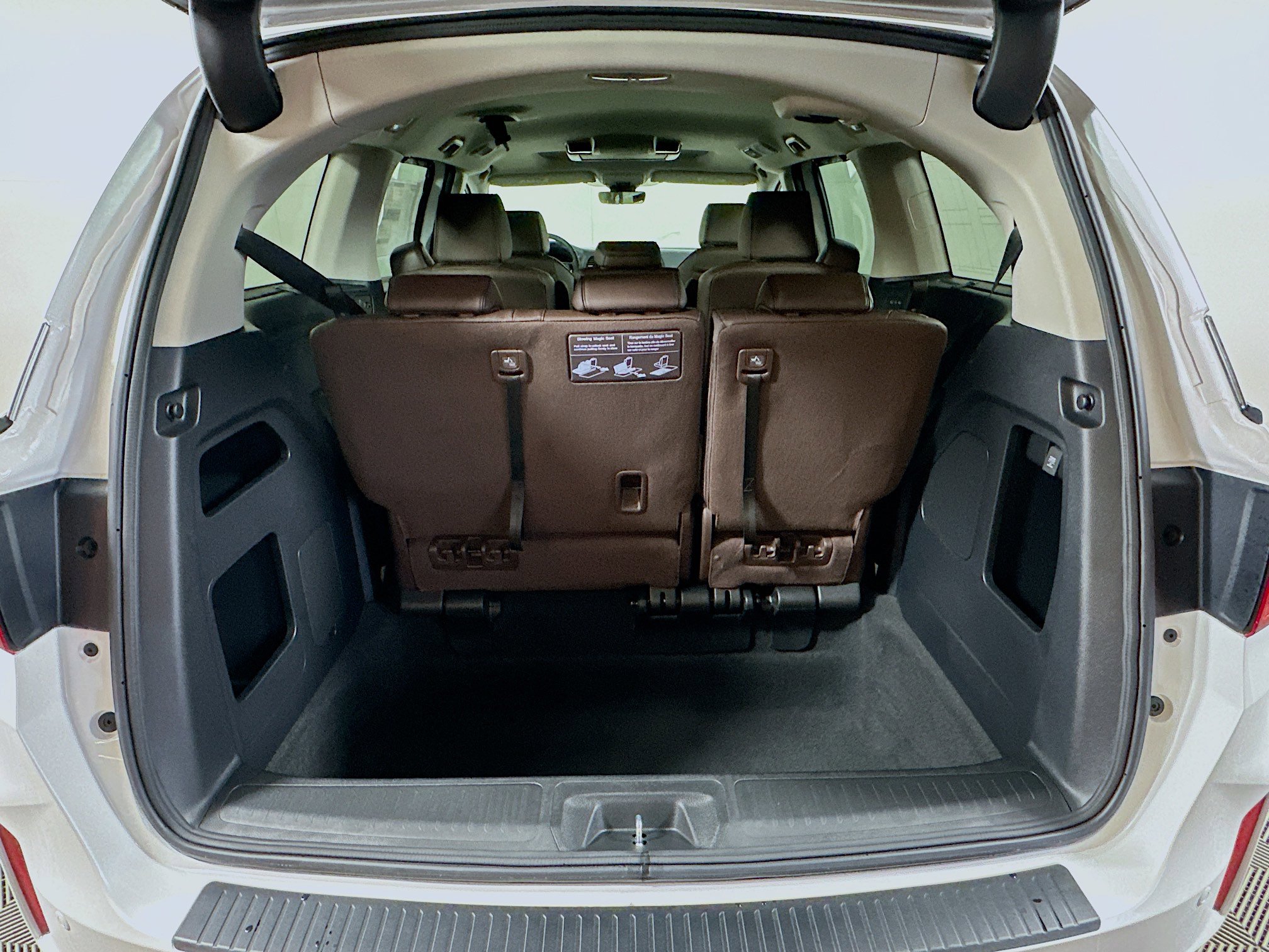 New 2026 Honda Odyssey Touring image 26
