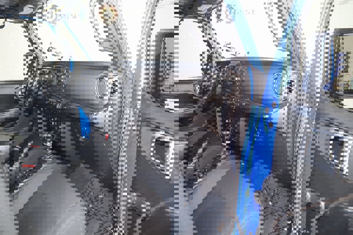 Used 2023 Jeep Gladiator Sport w/ Trailer Tow Package image 44